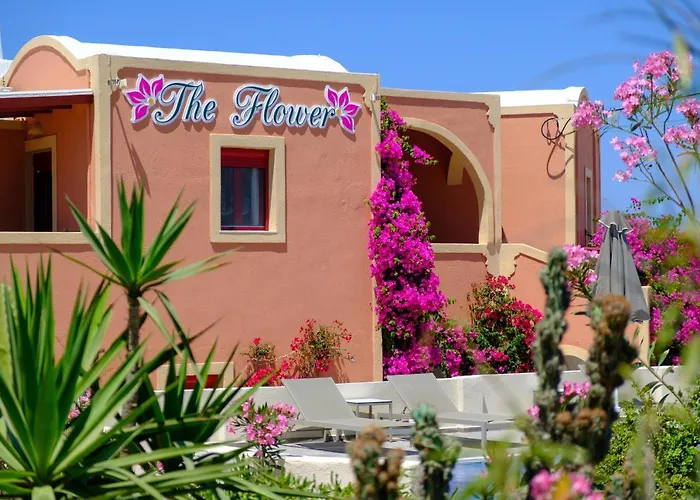 The Flower Inn Oia (Santorini)