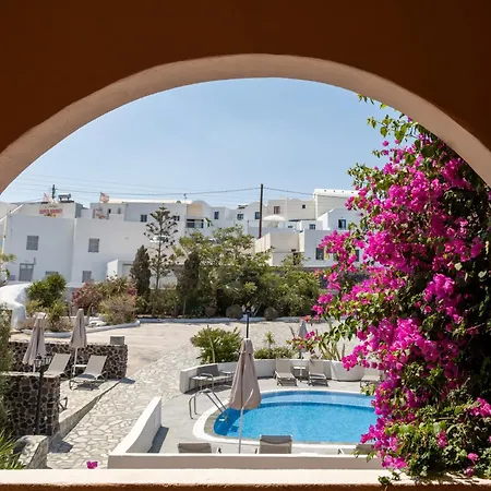 The Flower Inn Oia (Santorini)